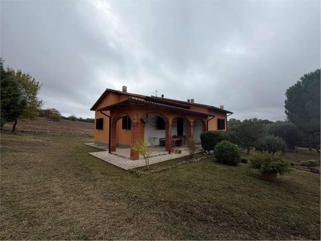 Rustico in vendita a Unione di Comuni Montani Colline del Fiora, Manciano