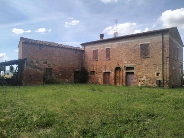Rustico in vendita a Foiano Della Chiana, Toscana