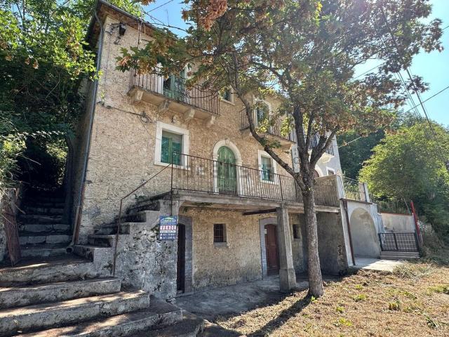 Rustico in vendita a Casa Monache, Caramanico Terme