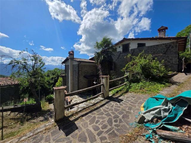 Rustico in vendita a Unione Comuni Garfagnana, Castiglione Di Garfagnana