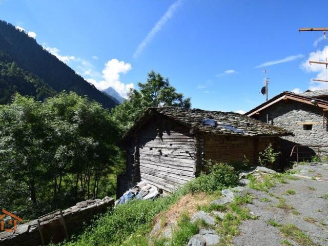 Rustico in vendita a Brusson, Aosta