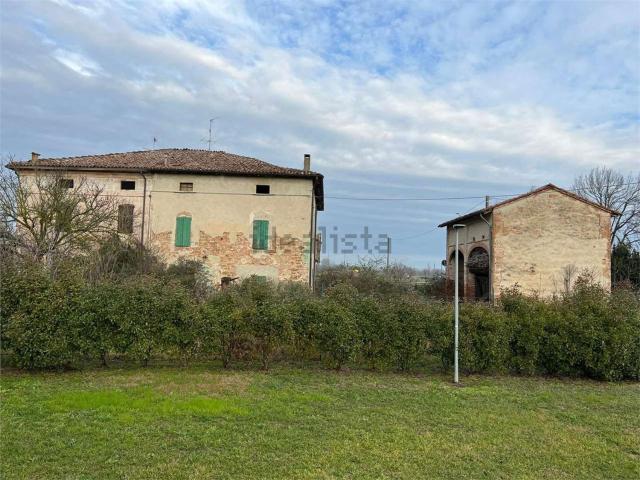 Rustico in vendita a Polesine Zibello, Polesine Parmense