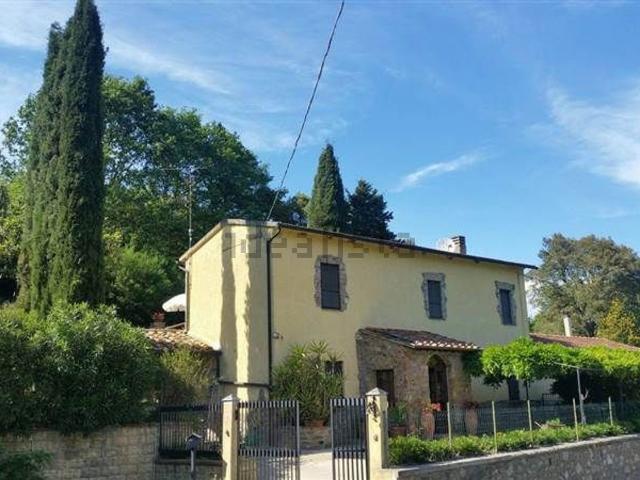 Rustico in vendita a Bivio Di Ravi, Toscana