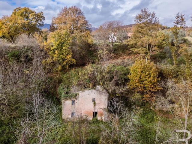 Rustico in vendita a Unione di Comuni Montani Colline del Fiora, Sorano