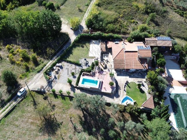 Rustico in vendita a Campagna, Campania