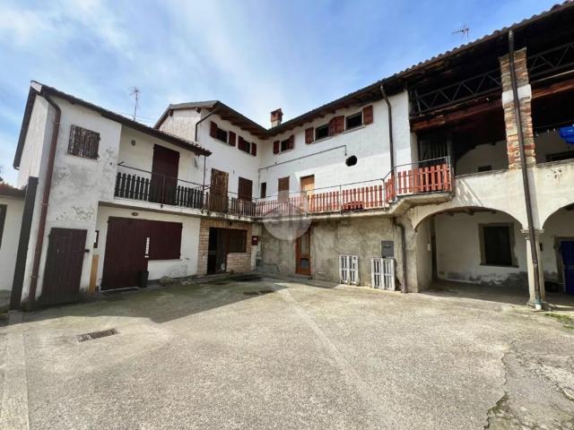 Rustico in vendita a Credaro, Lombardia