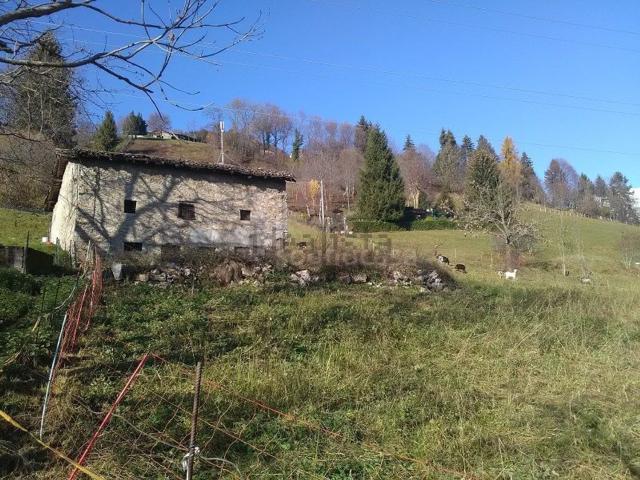 Rustico in vendita a Premolo, Lombardia