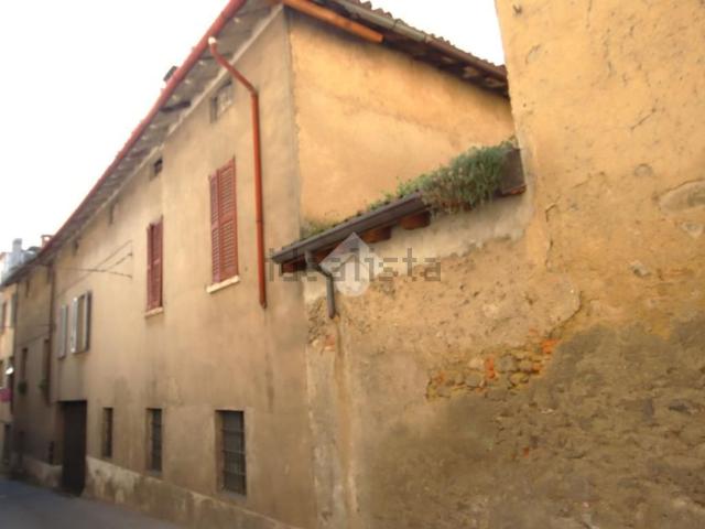 Rustico in vendita a Cremella, Lecco