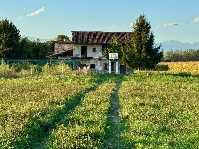 Rustico in vendita a Leini, Torino