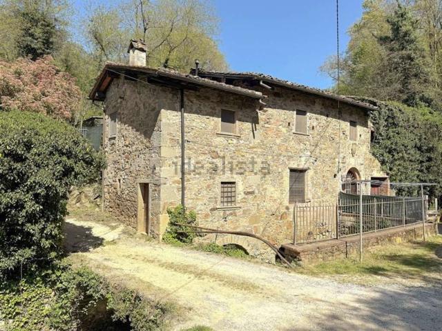Rustico in vendita a Borgano, Lamporecchio
