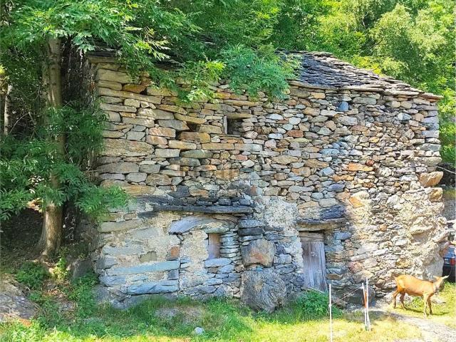 Rustico in vendita a Donnas, Aosta