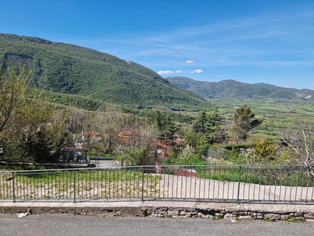 Rustico in vendita a Pereto, Abruzzo
