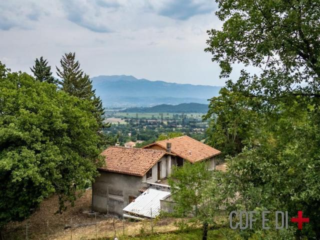 Rustico in vendita a Contigliano, Lazio