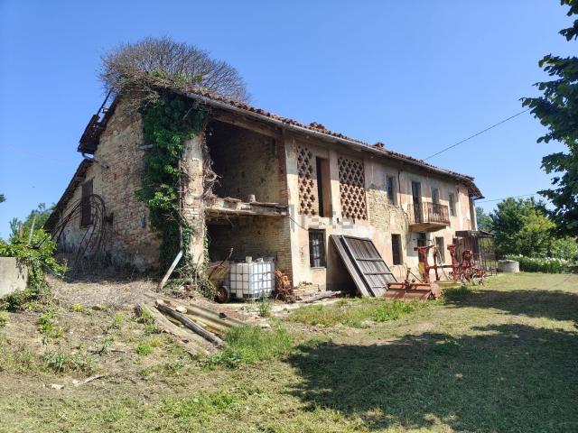 Rustico in vendita a Piemonte, Asti