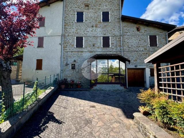 Rustico in vendita a Neviano Degli Arduini, Reggio Emilia