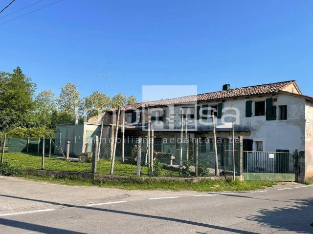 Rustico in vendita a Treviso, Veneto