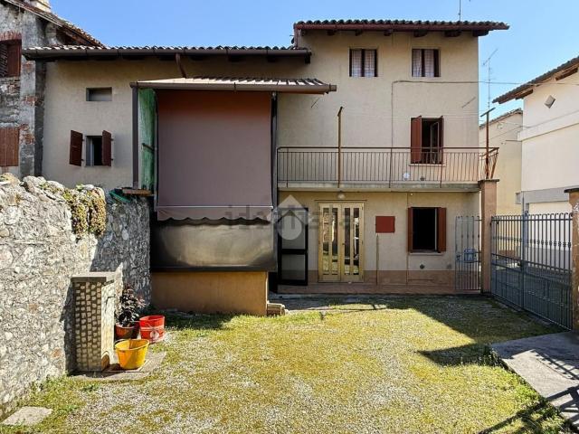 Rustico in vendita a Martignacco, Friuli-Venezia Giulia