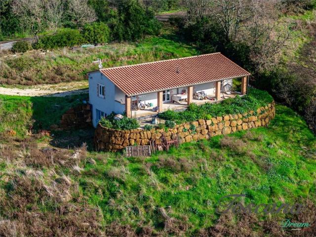 Rustico in vendita a Unione di Comuni Montani Colline del Fiora, Manciano