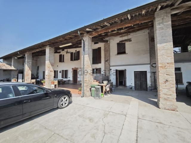 Rustico in vendita a Sergnano, Cremona