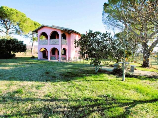 Rustico in vendita a Roccastrada, Toscana