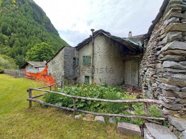 Rustico in vendita a Comunità montana della Valchiavenna, Campodolcino