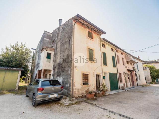 Rustico in vendita a Villafranca Di Verona, Veneto