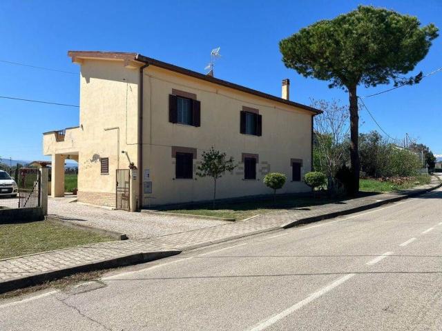 Rustico in vendita a Scerni, Abruzzo