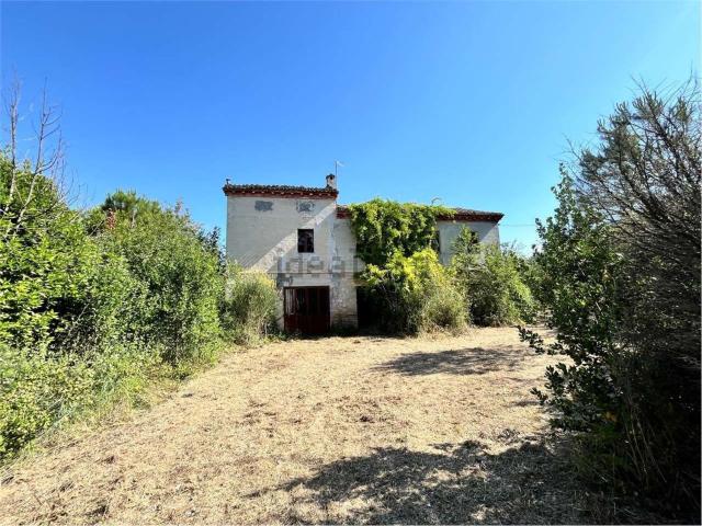 Rustico in vendita a San Sabino, Marche