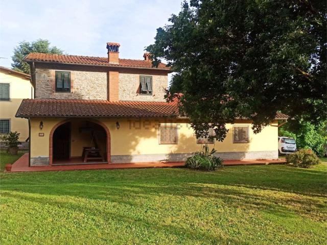 Rustico in vendita a Tofori, Capannori