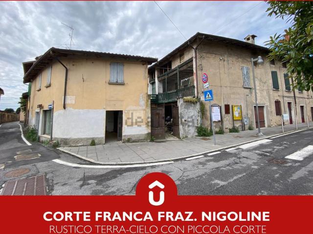 Rustico in vendita a Corte Franca, Lombardia