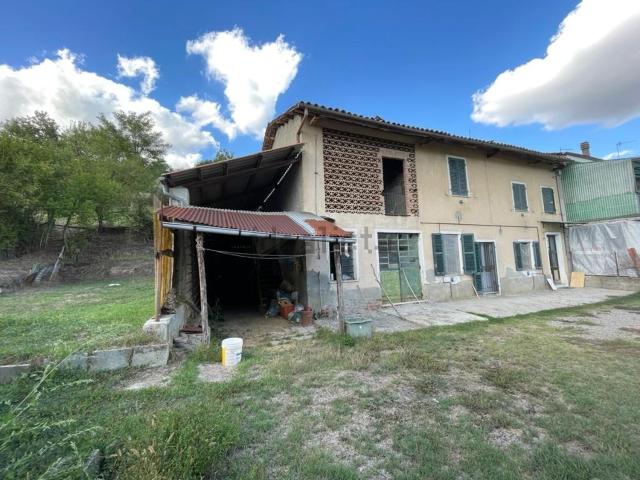 Rustico in vendita a Piemonte, Asti