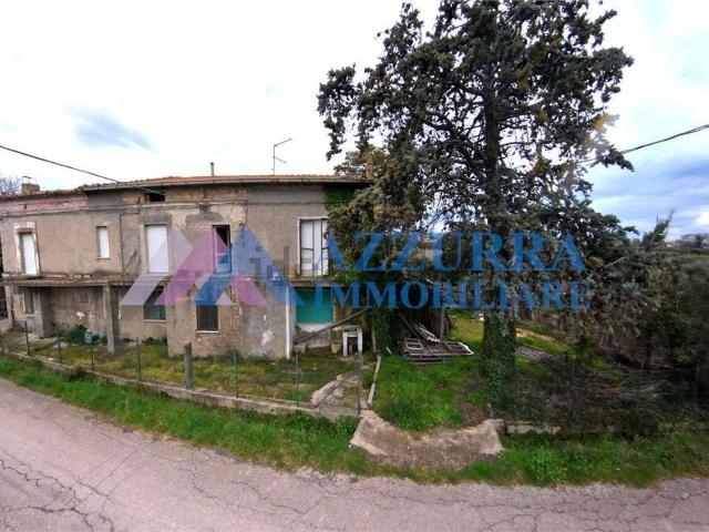 Rustico in vendita a Lanciano, Abruzzo