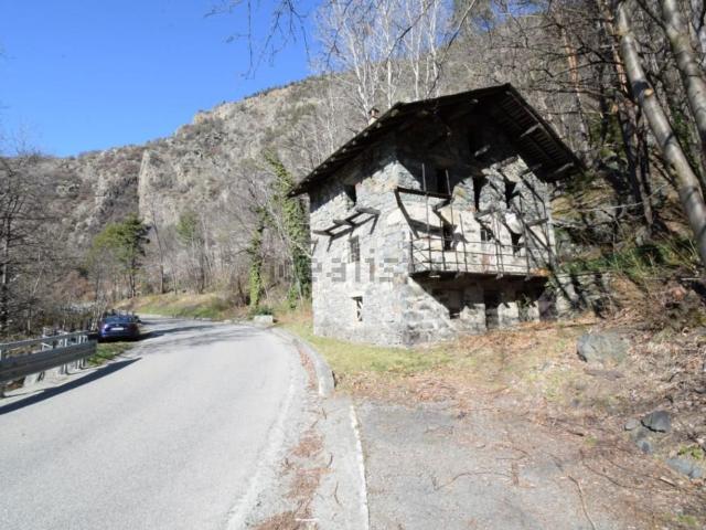 Rustico in vendita a Emarese, Aosta