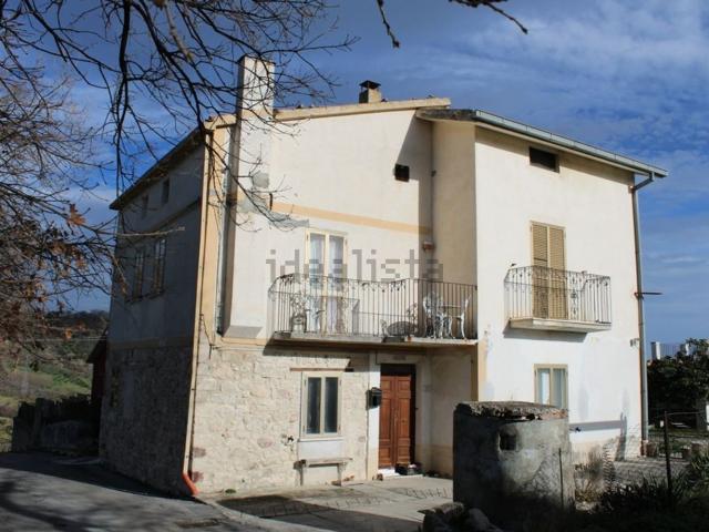 Rustico in vendita a Civitella Messer Raimondo, Abruzzo
