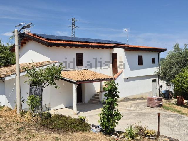 Rustico in vendita a Penne, Abruzzo