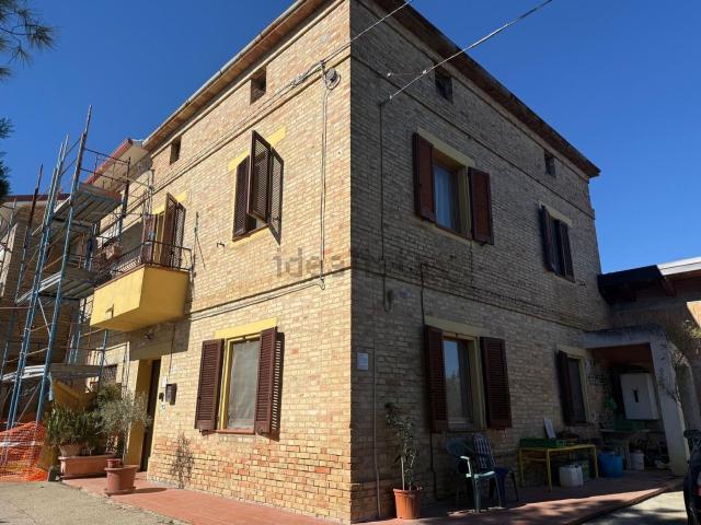 Rustico in vendita a Piccianello, Picciano