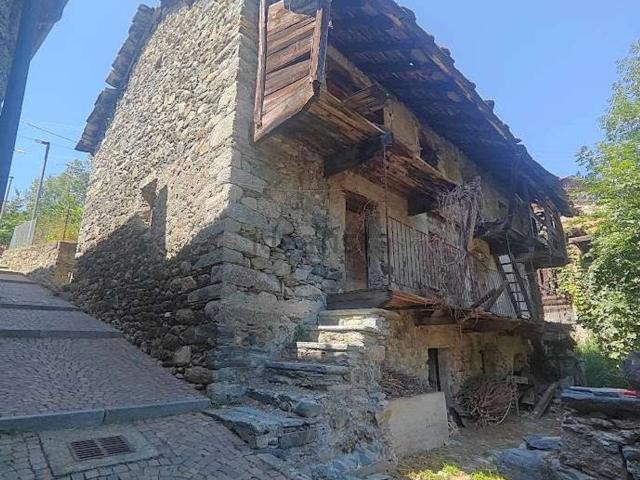 Rustico in vendita a Challand-Saint-Victor Capoluogo - Ville, Challand Saint Victor
