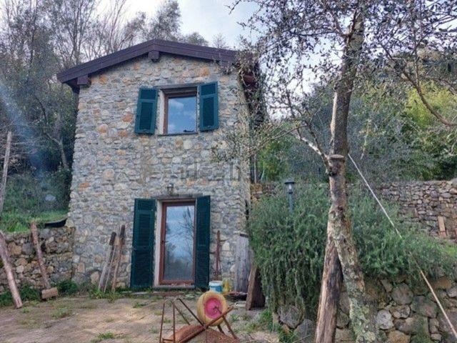 Rustico in vendita a Cafaggio, Ameglia