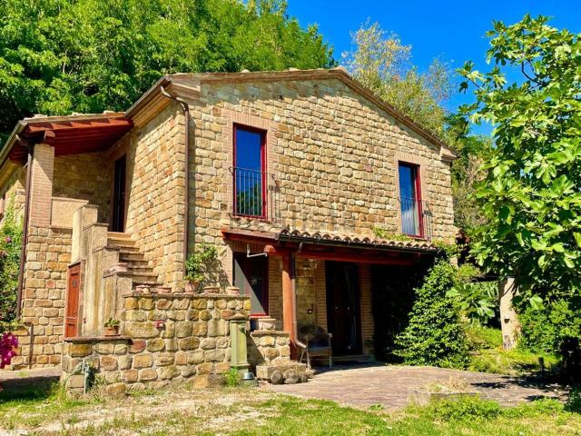 Rustico in vendita a Marche, Macerata