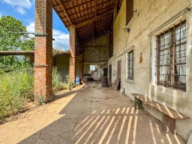 Rustico in vendita a Calcinato, Lombardia