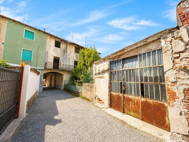 Rustico in vendita a Canonica D'adda, Lombardia