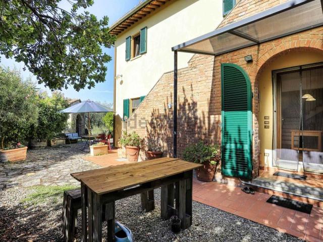 Rustico in vendita a Vallecchio, Castelfiorentino