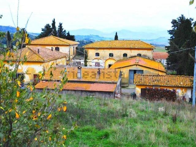 Rustico in vendita a Volterra, Toscana