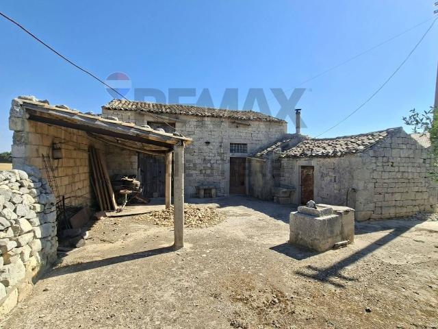 Rustico in vendita a Cannizzara, Modica
