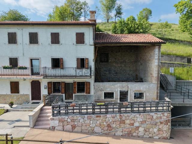 Rustico in vendita a Selva Di Progno, Veneto