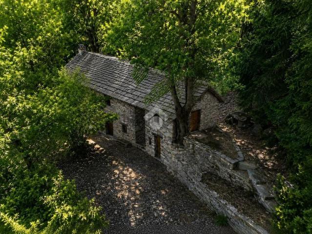 Rustico in vendita a Berbenno Di Valtellina, Lombardia