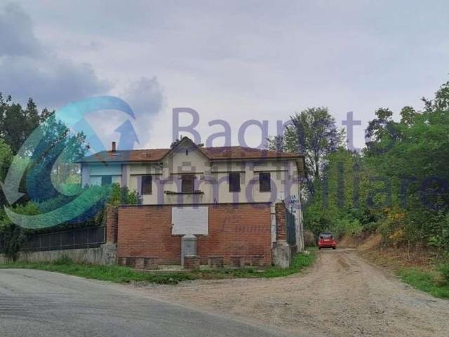Rustico in vendita a Cavaglio d'Agogna, Novara