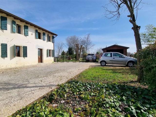 Rustico in vendita a Annone Veneto, Veneto