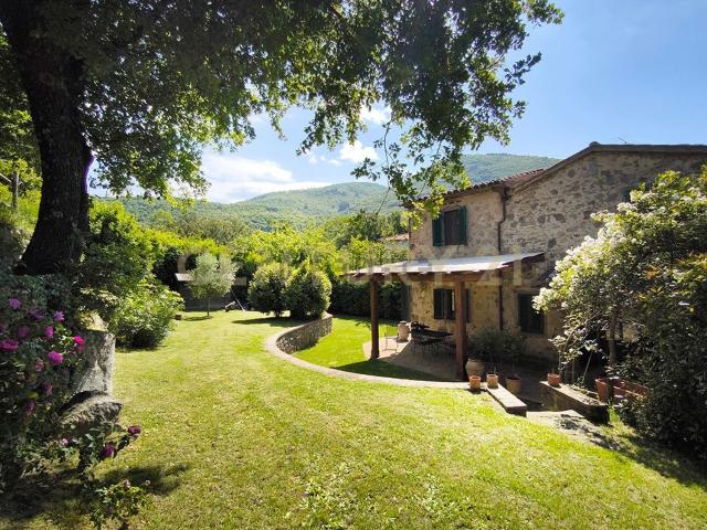 Rustico in vendita a Unione dei Comuni Montani Amiata Grossetana, Arcidosso