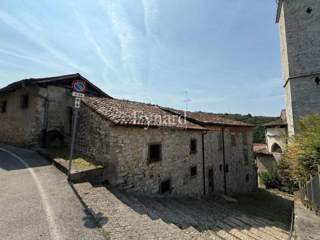 Rustico in vendita a Ponteranica, Lombardia